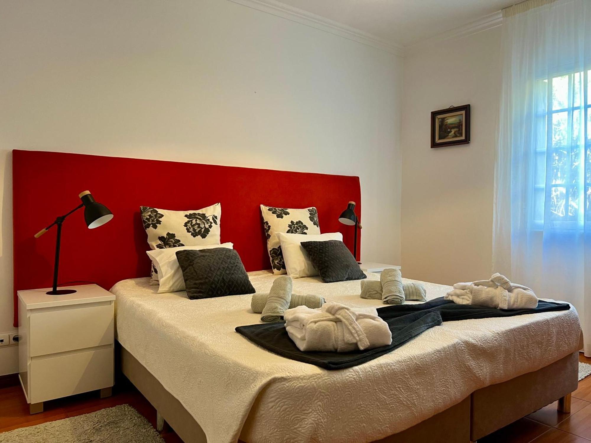 Casa Caloura Lotus Deluxe Accommodation & Spa ลาโกอา ภายนอก รูปภาพ