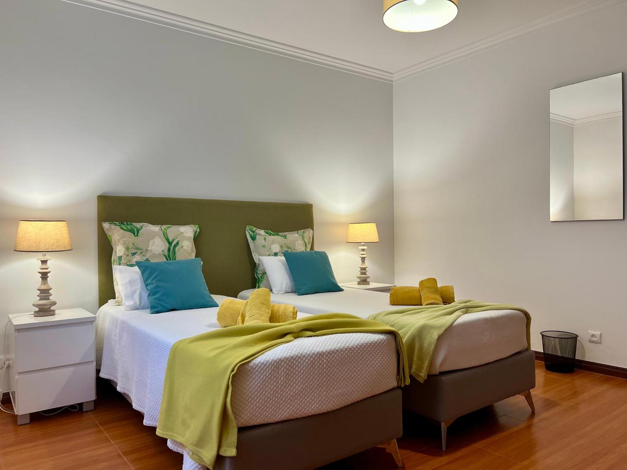 Casa Caloura Lotus Deluxe Accommodation & Spa ลาโกอา ภายนอก รูปภาพ